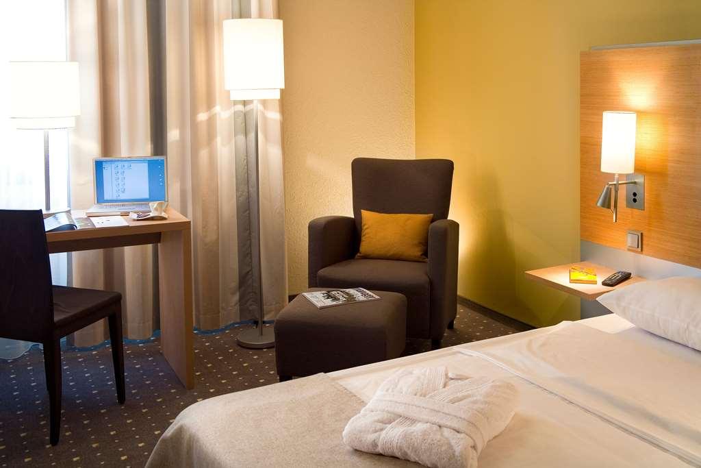 Vienna House Easy By Wyndham Frankfurt Airport Hotell Kelsterbach Rum bild