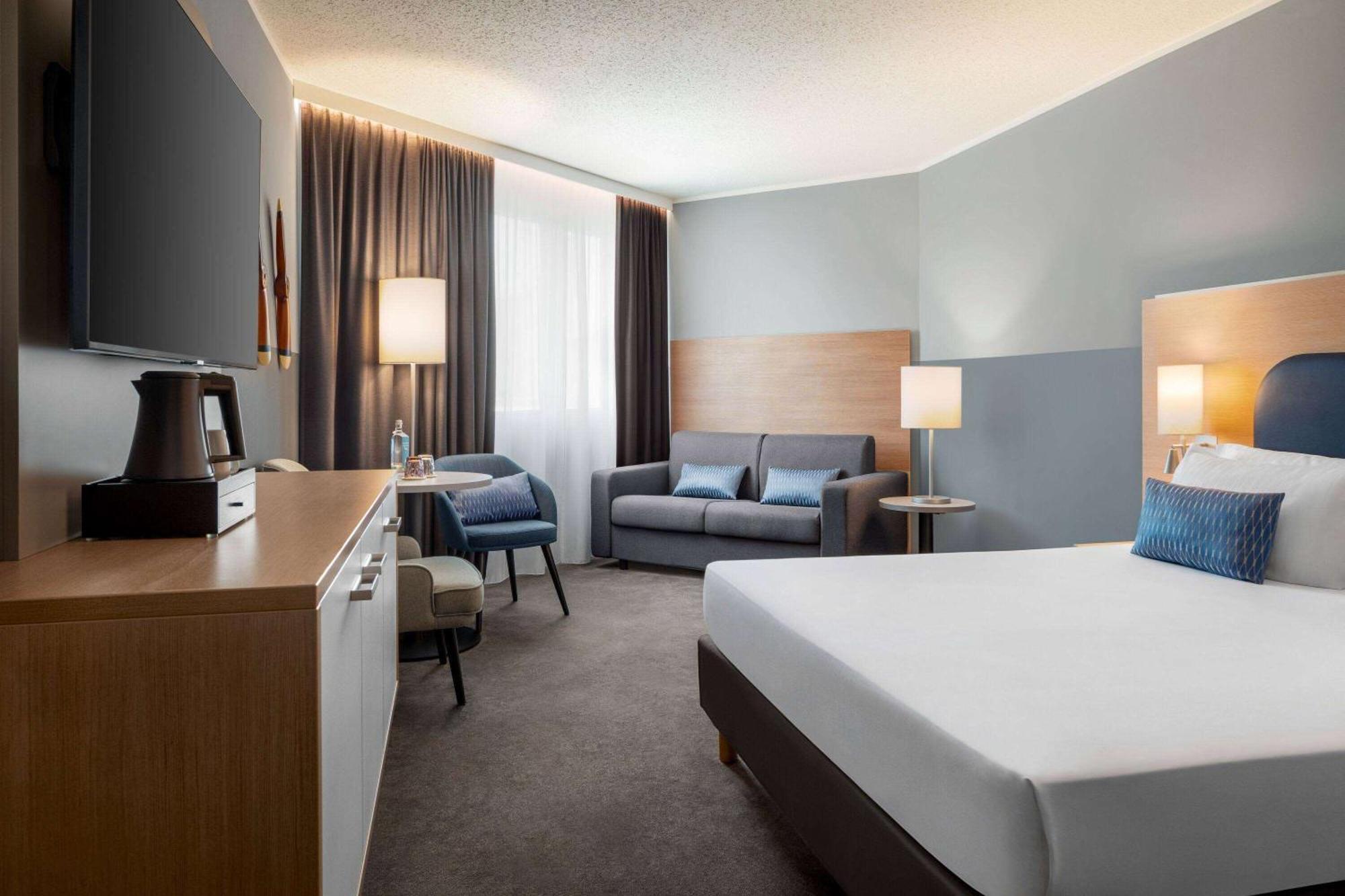 Vienna House Easy By Wyndham Frankfurt Airport Hotell Kelsterbach Exteriör bild