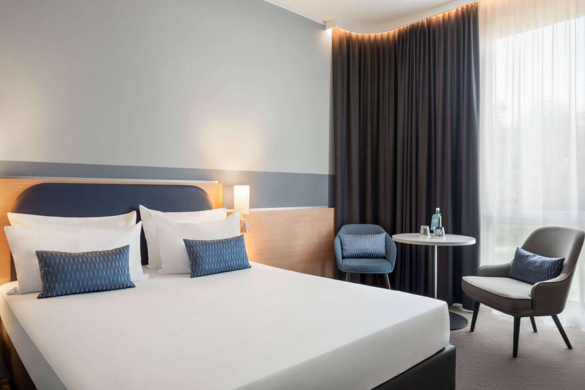 Vienna House Easy By Wyndham Frankfurt Airport Hotell Kelsterbach Exteriör bild