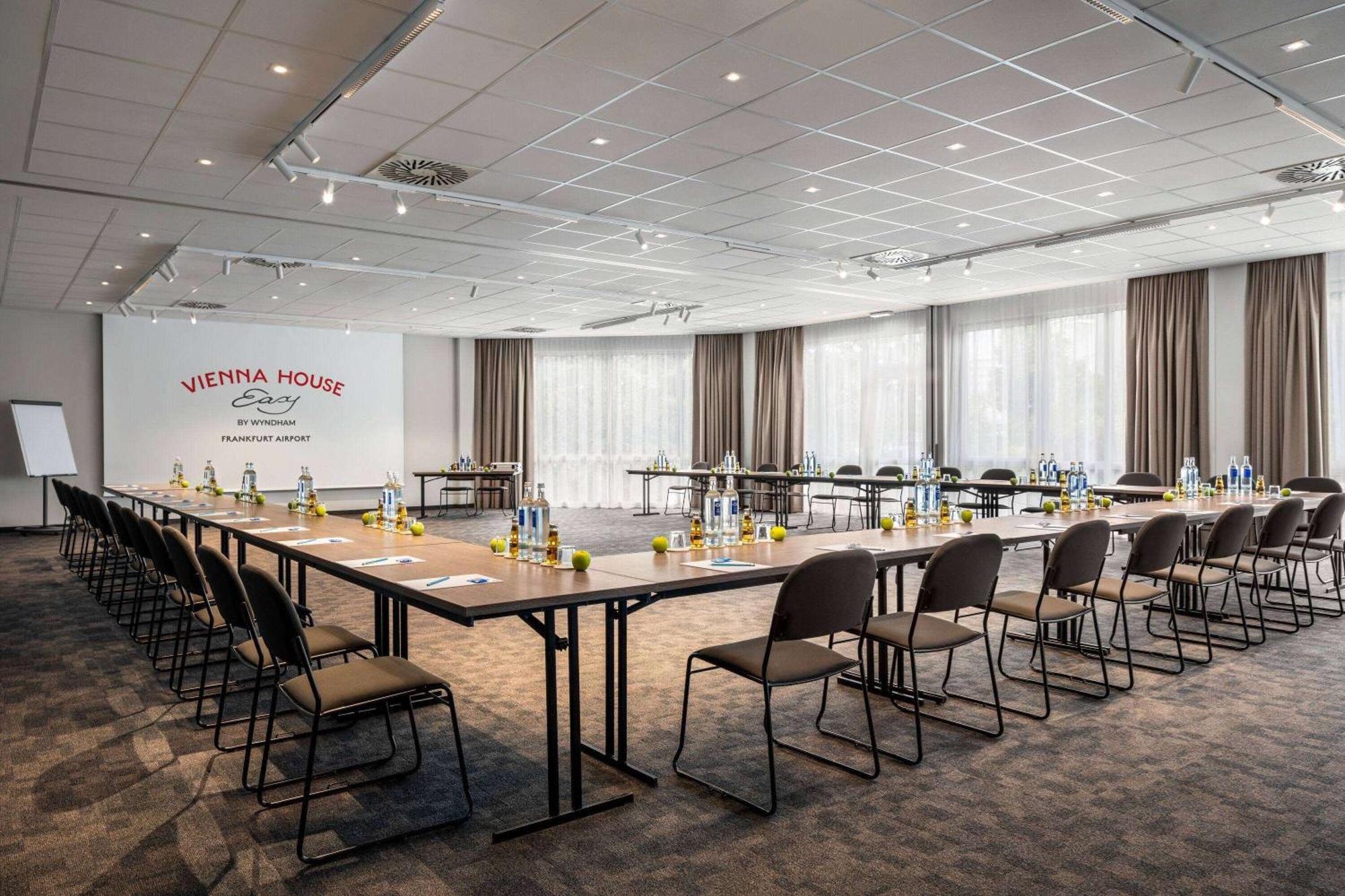 Vienna House Easy By Wyndham Frankfurt Airport Hotell Kelsterbach Exteriör bild