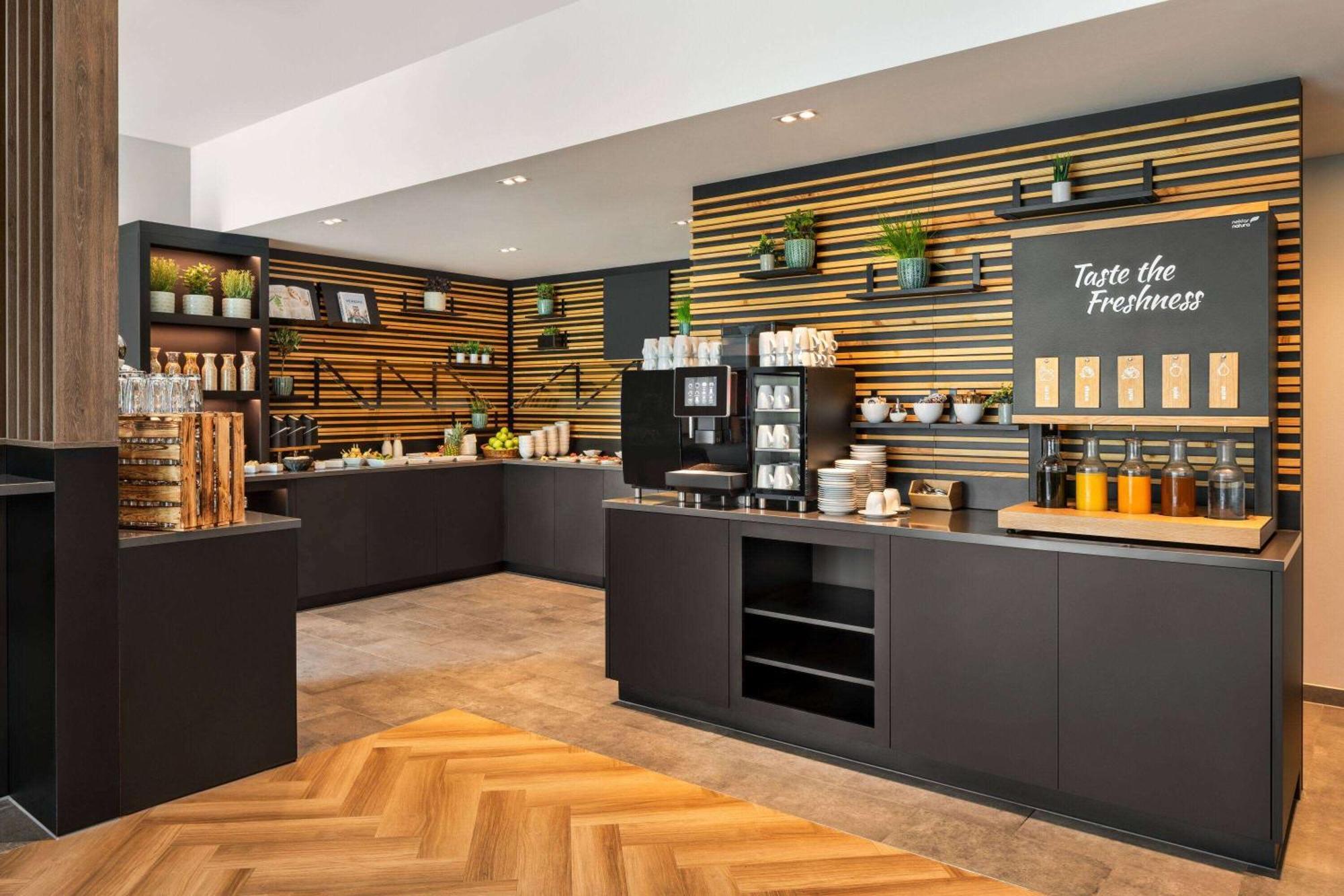 Vienna House Easy By Wyndham Frankfurt Airport Hotell Kelsterbach Exteriör bild