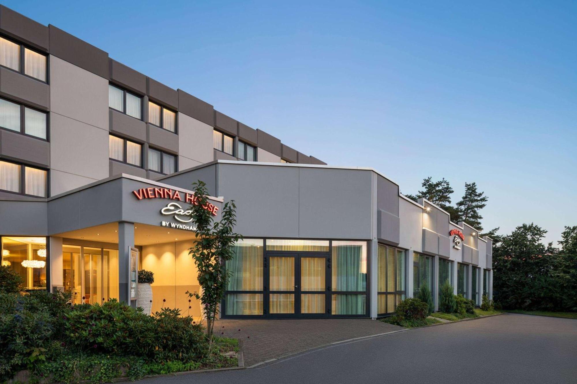 Vienna House Easy By Wyndham Frankfurt Airport Hotell Kelsterbach Exteriör bild
